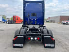 Exterior full rear view for this 2022 Kenworth T680 (Stock number: UNJ467190)