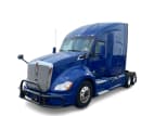 Featured image with white background for this 2022 Kenworth T680 (Stock number: UNJ467190)