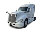Featured image with white background for this 2022 Kenworth T680 (Stock number: UNJ467258)