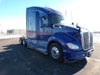 Exterior front passenger side for this 2022 Kenworth T680 (Stock number: UNJ467328)