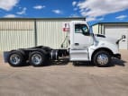 Exterior full passenger side for this 2022 Kenworth T880 (Stock number: UNJ471037)