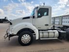 Exterior full driver side for this 2022 Kenworth T880 (Stock number: UNJ471041)