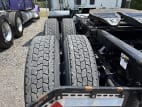 Driver side rear frame and tire tread for this 2022 Kenworth T680 (Stock number: UNJ477962)
