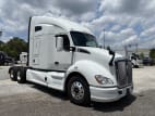Exterior front passenger side for this 2022 Kenworth T680 (Stock number: UNJ477962)