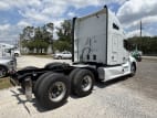 Exterior rear passenger side for this 2022 Kenworth T680 (Stock number: UNJ477962)