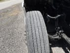 Passenger side front tire tread for this 2022 Kenworth T680 (Stock number: UNJ477962)