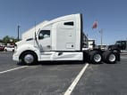 Exterior full driver side for this 2022 Kenworth T680 (Stock number: UNJ477966)