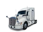Featured image with white background for this 2022 Kenworth T680 (Stock number: UNJ477966)