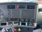Interior radio and navigation system for this 2022 Kenworth T680 (Stock number: UNJ477966)