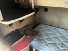 Interior passenger side sleeper for this 2022 Kenworth T680 (Stock number: UNJ479147)