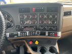 Interior radio and navigation system for this 2022 Kenworth T680 (Stock number: UNJ479147)