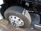 Driver side front tire tread for this 2022 Kenworth T680 (Stock number: UNJ492009)