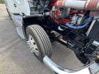 Passenger side front tire tread for this 2022 Kenworth T680 (Stock number: UNJ492678)