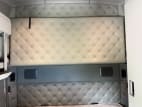 Interior wide sleeper view for this 2022 Kenworth T680 (Stock number: UNJ492689)