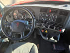 Interior dash for this 2022 Kenworth T680 (Stock number: UNJ494054)