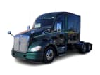 Featured image with white background for this 2022 Kenworth T680 (Stock number: UNJ494056)