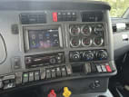 Interior radio and navigation system for this 2023 Kenworth W990 (Stock number: UPJ220959)