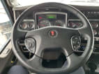 Interior steering wheel for this 2023 Kenworth W900L (Stock number: UPR256936)