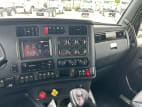 Interior radio and navigation system for this 2024 Kenworth W990 (Stock number: URJ351372)