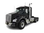 Featured image with white background for this 2027 Kenworth T880 (Stock number: VJ275550)