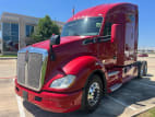 Exterior front drivers side for this 2019 Kenworth T680 (Stock number: UKJ297604)