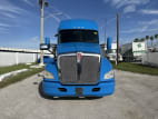 Exterior front drivers side for this 2020 Kenworth T680 (Stock number: ULJ354390)