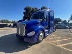 Exterior front drivers side for this 2021 Kenworth T680 (Stock number: UMJ435075)