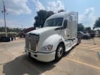 Exterior front drivers side for this 2021 Kenworth T680 (Stock number: UMJ459255)