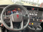 Interior radio and navigation system for this 2024 Kenworth T880 (Stock number: RF359222)