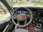 Interior steering wheel for this 2024 Kenworth T680 (Stock number: RJ358215)