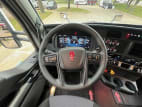 Interior steering wheel for this 2024 Kenworth T680 (Stock number: RJ358216)