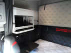 Interior passenger side sleeper for this 2024 Kenworth T680 (Stock number: RJ366955)