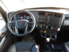 Interior dash for this 2024 Kenworth T680 (Stock number: RJ366956)