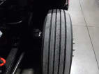 Driver side front tire tread for this 2024 Kenworth T680 (Stock number: RJ366957)