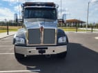 Exterior full front view for this 2024 Kenworth T880 (Stock number: RJ387015)