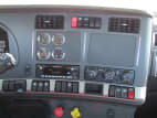 Interior radio and navigation system for this 2025 Kenworth T880 (Stock number: SJ129726)