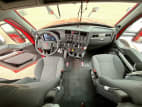 Interior cockpit for this 2025 Kenworth T680 (Stock number: SJ131596)