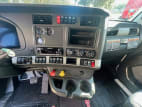 Interior radio and navigation system for this 2025 Kenworth T680 (Stock number: SJ345815)