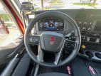 Interior steering wheel for this 2025 Kenworth T680 (Stock number: SJ359236)