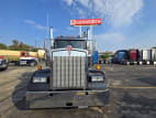 Exterior full front view for this 2025 Kenworth W900B (Stock number: SR177515)