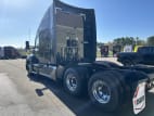 Exterior rear driver side for this 2019 Kenworth T680 (Stock number: UKJ297444)