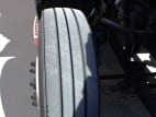 Passenger side front tire tread for this 2019 Kenworth T680 (Stock number: UKJ297589)