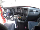 Interior cockpit for this 2019 Kenworth T680 (Stock number: UKJ297602)