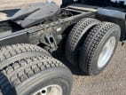 Passenger side rear frame and tire tread for this 2020 Kenworth T680 (Stock number: ULJ354259)