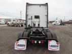 Exterior full rear view for this 2020 Kenworth T680 (Stock number: ULJ354266)