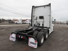 Exterior rear passenger side for this 2020 Kenworth T680 (Stock number: ULJ354266)