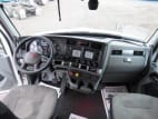 Interior dash for this 2020 Kenworth T680 (Stock number: ULJ354266)