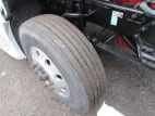 Passenger side front tire tread for this 2020 Kenworth T680 (Stock number: ULJ354266)