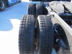 Driver side rear frame and tire tread for this 2020 Kenworth T680 (Stock number: ULJ354285)