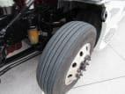 Driver side front tire tread for this 2020 Kenworth T680 (Stock number: ULJ354288)